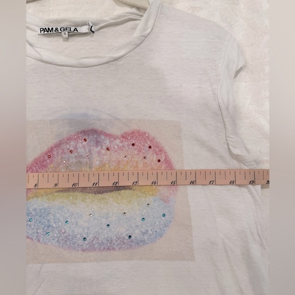 Pam & Gela white graphic crew tank with rhinestones on lips - Picture 4 of 8